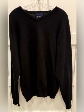 Charter Club Men's High V-Neck Sweater in Black